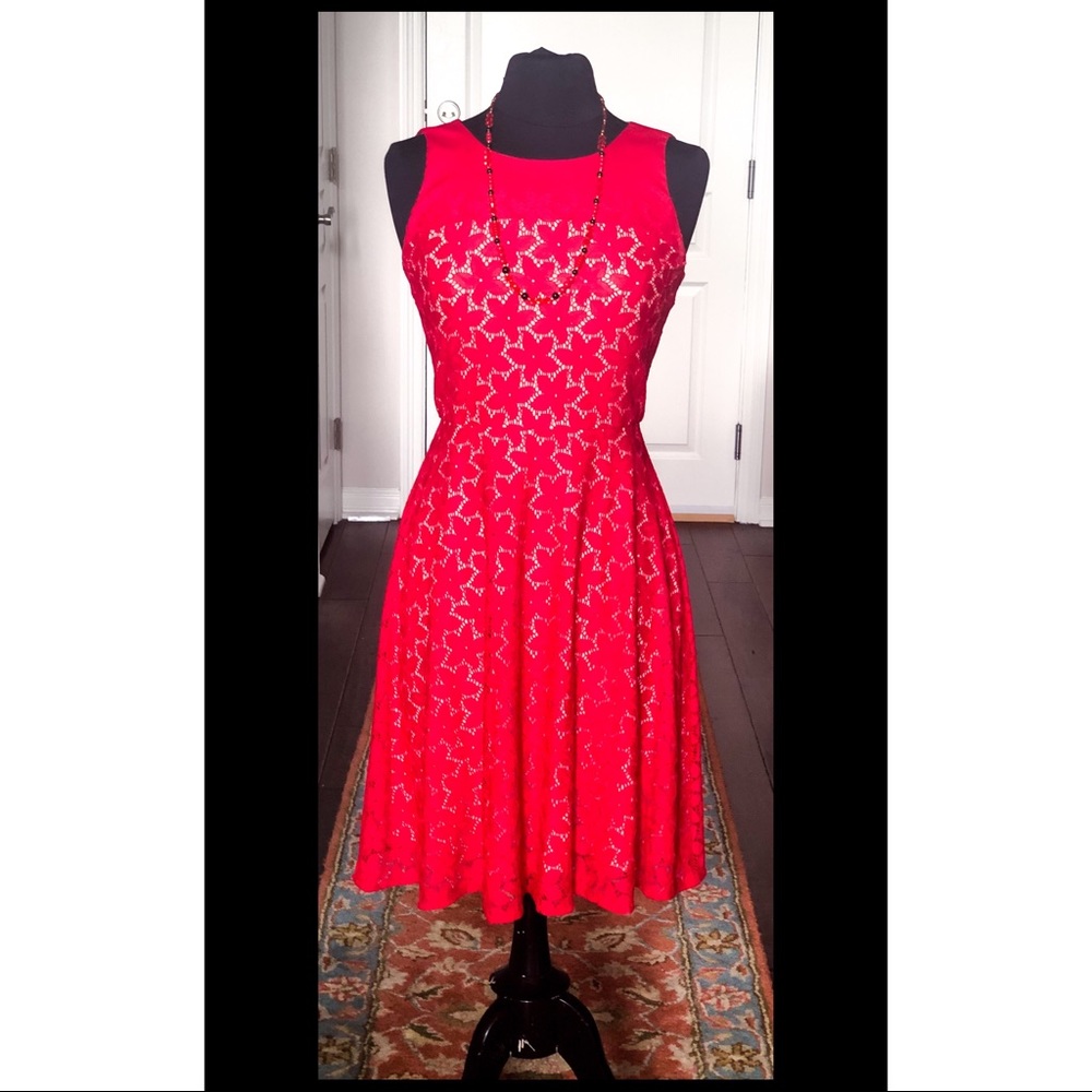Red Lace MUSE Fit n' Flare Sundress W Tie-back 🌹
